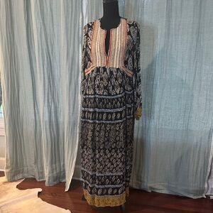 Zara Black and Gold Long Sleeve Dress